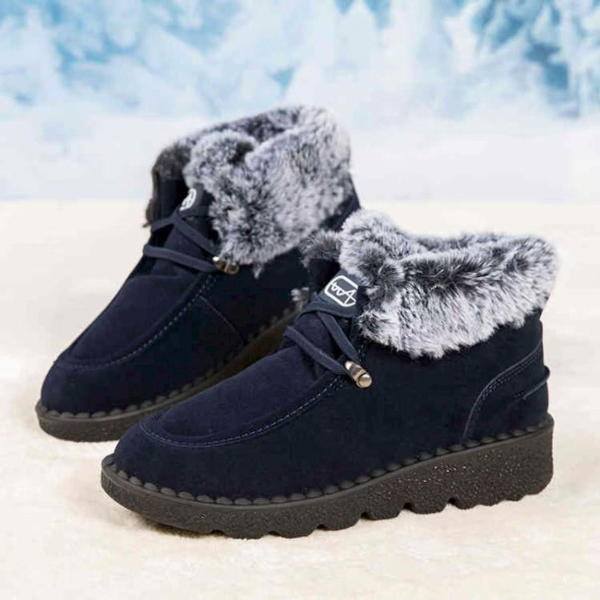 Flat bottomed snow boots for women with thick lace up fleece short boots