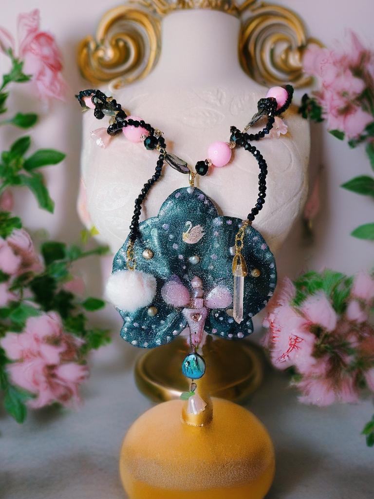 Collier Fleur éternelle Orchidée Véritable |Perles d'eau douce | Bijou Botanique Fleurs Séchées Fait Main | cristal noir
