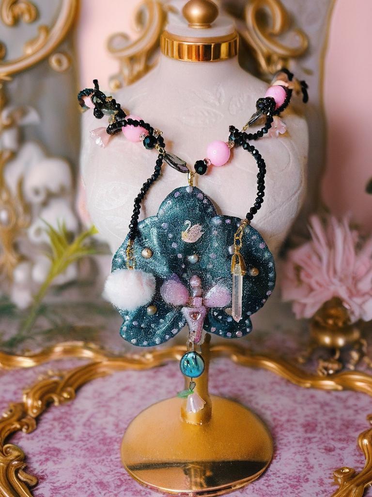 Collier Fleur éternelle Orchidée Véritable |Perles d'eau douce | Bijou Botanique Fleurs Séchées Fait Main | cristal noir