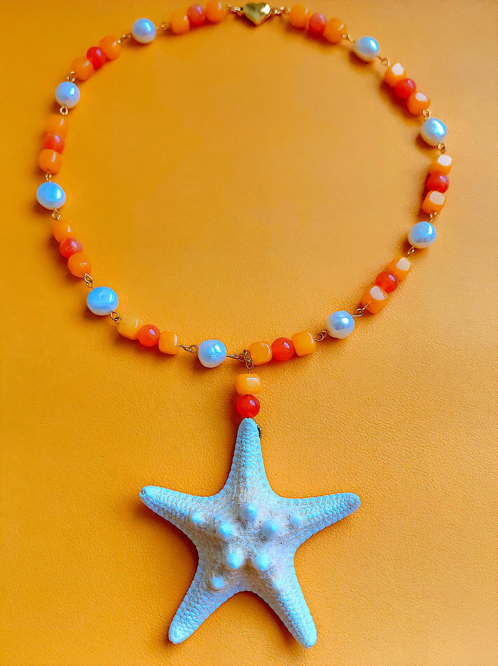 Collier Étoile de Mer des caraïbes en Perles d'Eau Douce, Jaspe et cire d’abeille | Bijou Océan Tropical | Inspiré des lagons paradisiaques