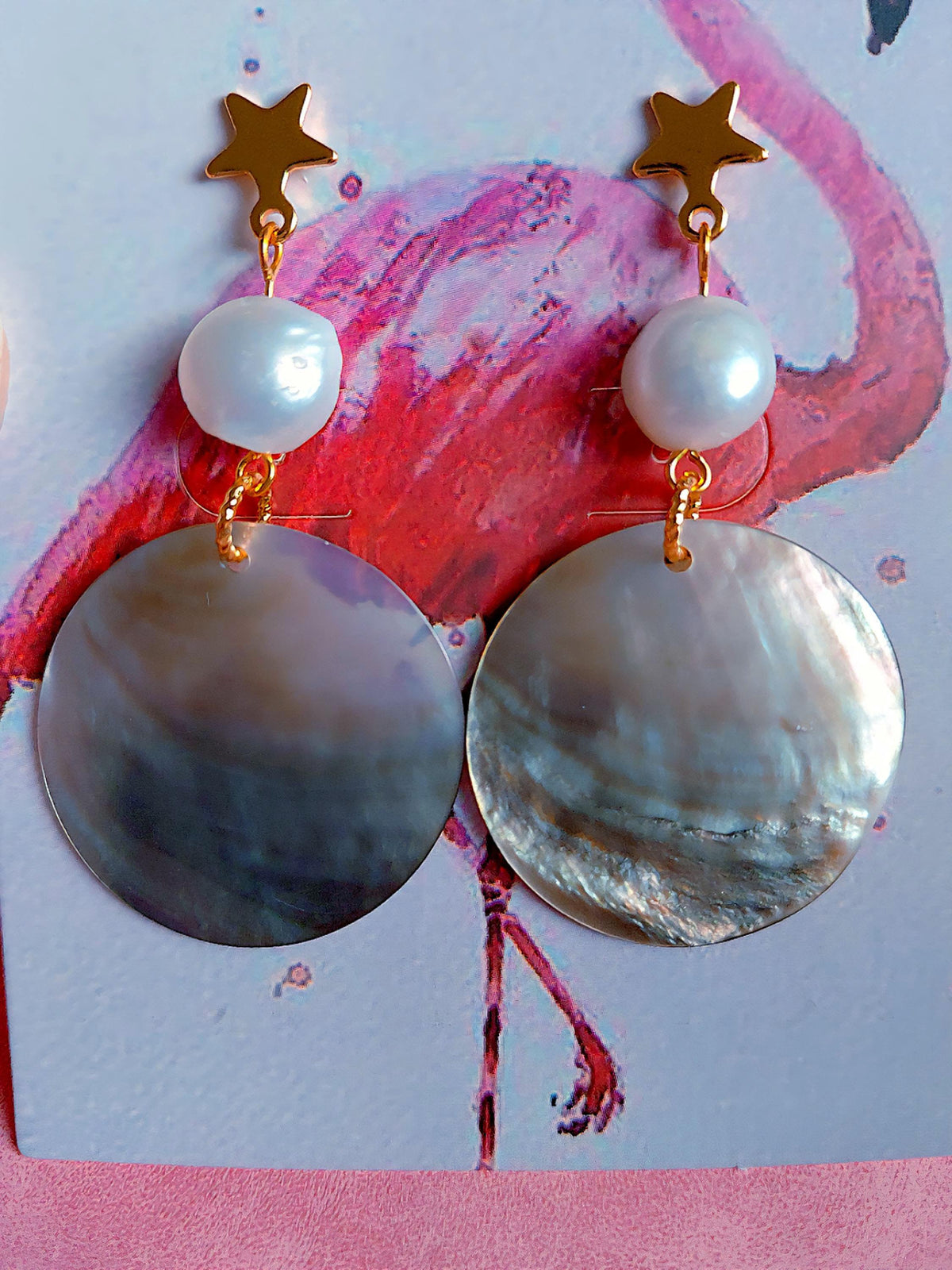 Boucles d'oreilles " sirène des lagons "  en nacre naturelle de Hawaï et perle d'eau douce , bijou tropical , fait main