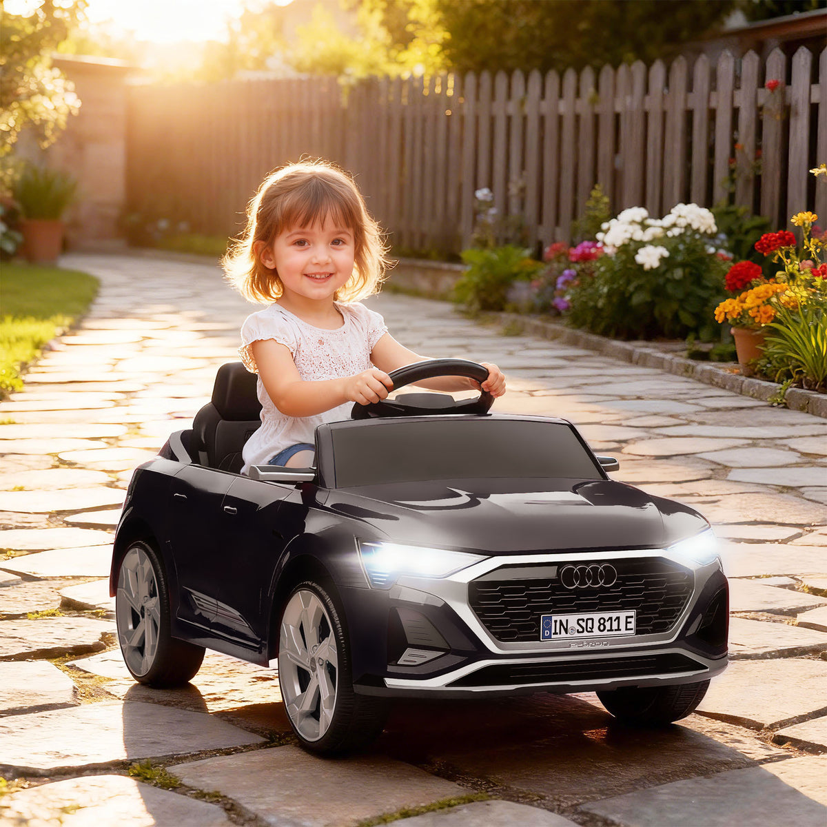 Voiture électrique pour enfants Licence Audi Q8 e-tron Sportback 12V télécommande, phares, musique, klaxon, 3-4 ans noir-1