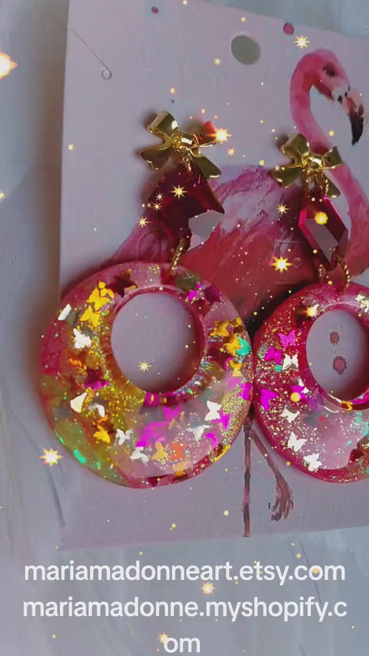 Boucles d’oreilles " trésors des lagons " bijoux sirène , résiné à la main , créoles femme élégantes
