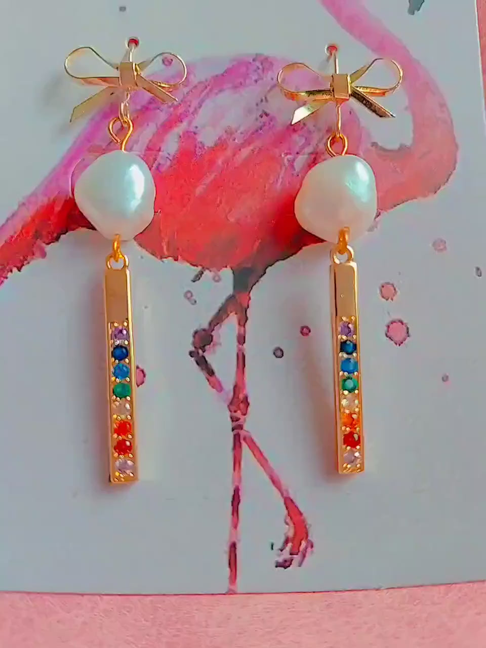 Boucles d'oreilles " HAWAÏ " en perles d'eau douce et zirconium multicolore , bijoux soleil de Hawaï , élégantes & chic, création artisanale